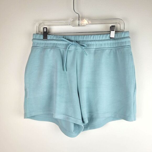 Source Unknown Pants - Velocity Active Ocean Breeze Light Blue Casual shorts elastic waist pockets M